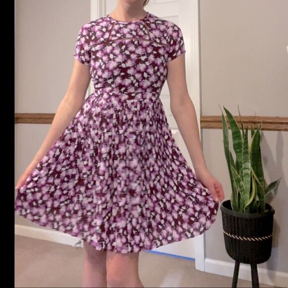 Banana Republic Purple Floral Short Sleeve Pleated Fit & Flare Dress - Picture 14 of 14